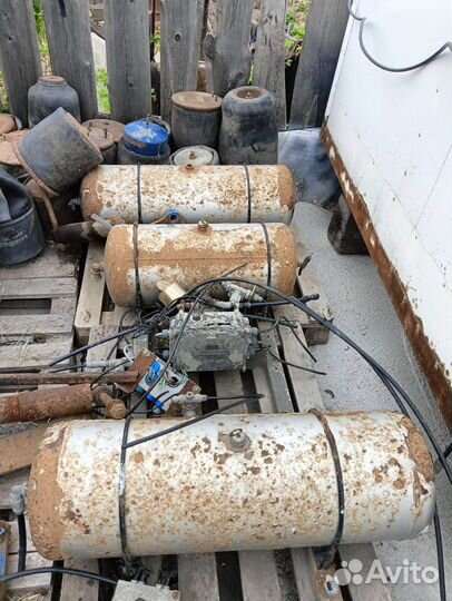 Запчасти на полуприцеп Krone-Schmitz