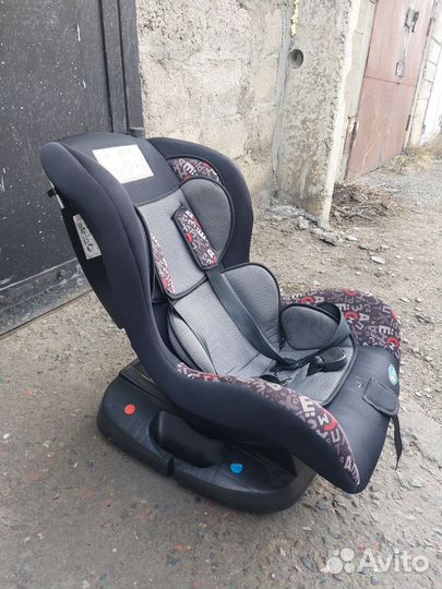 Автомобильное детское кресло от 0 до 18 кг
