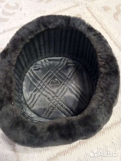 Мужская шапка и кепка