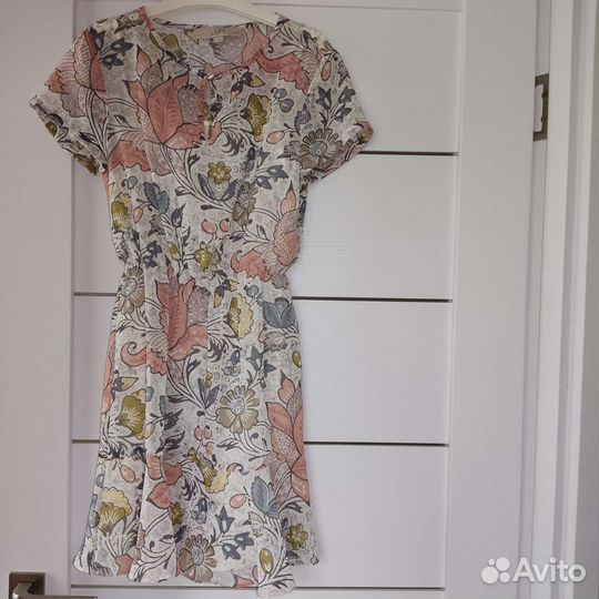 Платье Loft xs