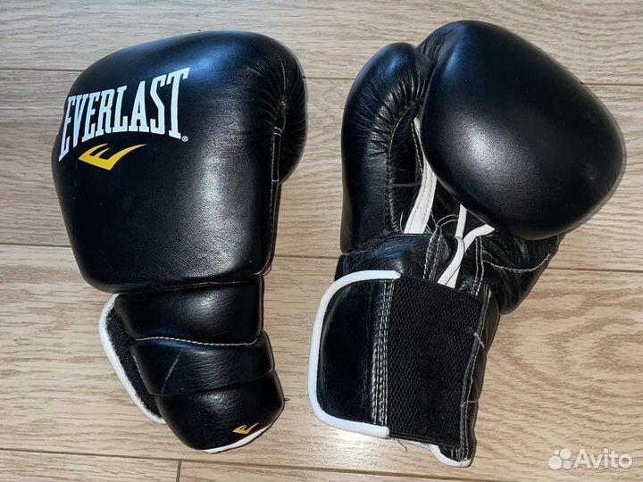 Боксерские перчатки everlast 12