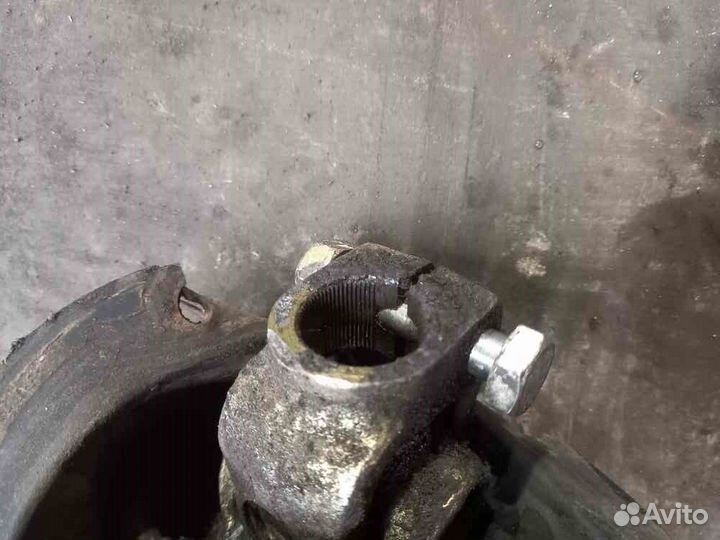 Вал рулевой Iveco