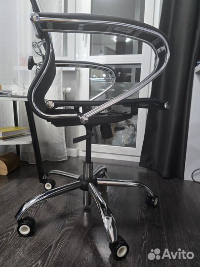 Компьютерное кресло руководителя бу