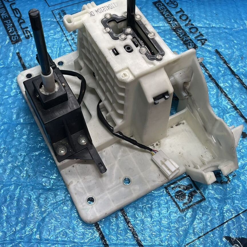 ⭐︎ スズキ、レツツ2サイクルパールメータリックタイヤ新品シイト