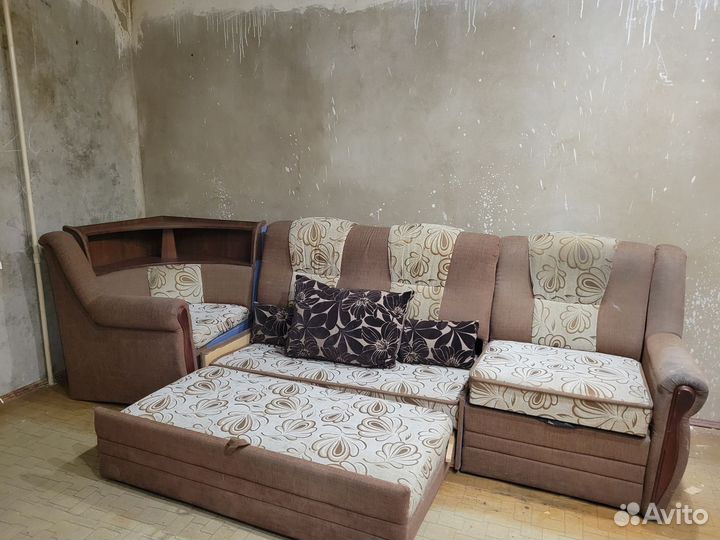 Угловой диван бу