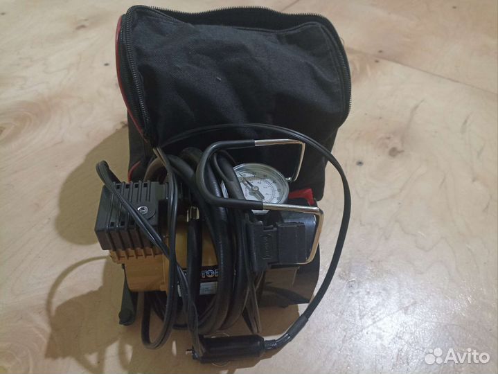 Компрессор автомобильный