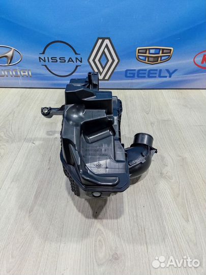 Корпус воздушного фильтра Renault duster