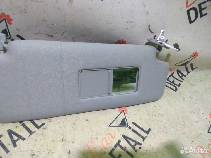 Козырек солнцезащитный передний правый Bmw X3 E83