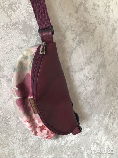 Поясная сумка