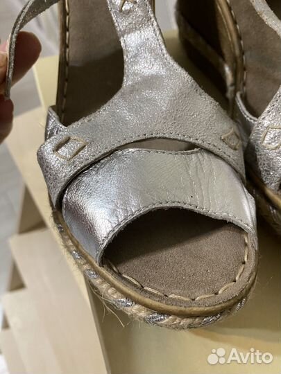 Эспадрильи на танкетке