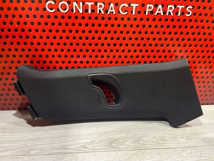 Обшивка стойки задняя левая Porsche Cayenne 958