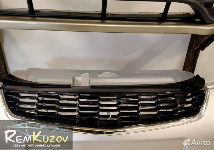 Решетка радиатора Приора 2 соты. Разные Варианты