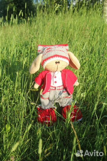 Вязаная игрушка ручной работы Мышонок