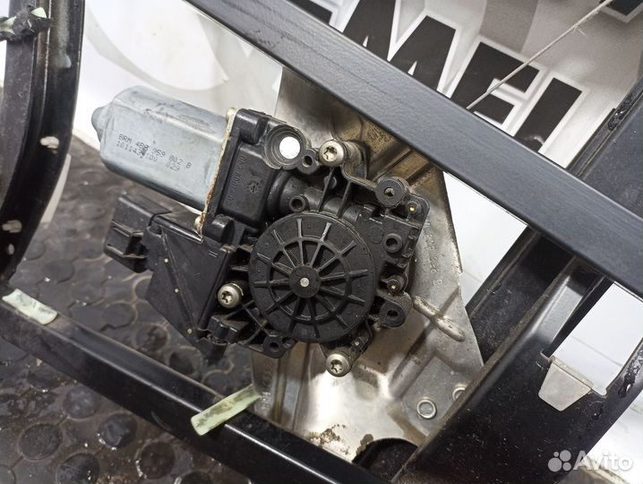 Стеклоподъемник задний правый Audi A6 C5