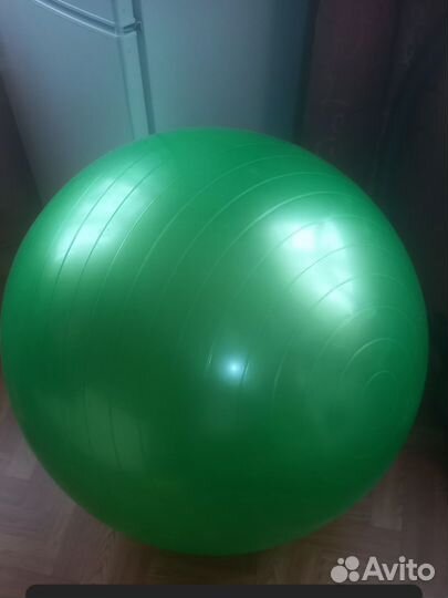 Гимнастический мяч фитбол