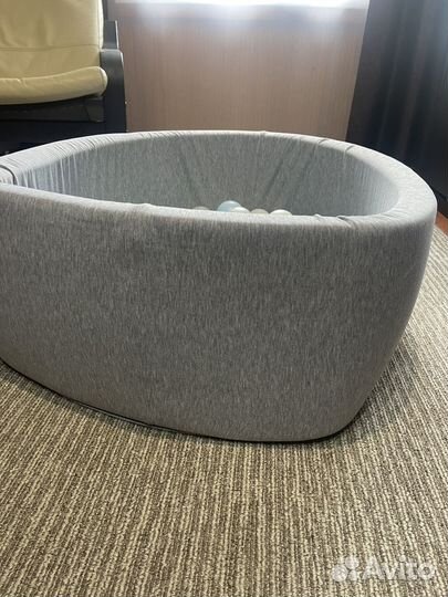 Сухой бассейн с шариками