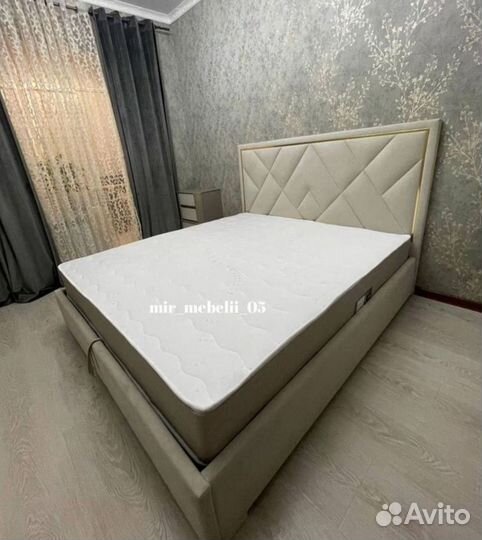 Кровать двухспальная в наличии и на заказ. Доставка