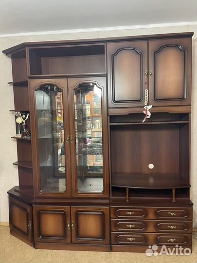 Горка в гостиную бу