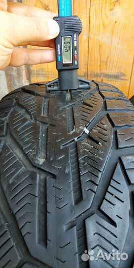 Kormoran Snow 215/60 R16 99H