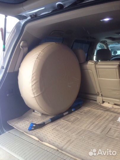 Крепление запасного колеса гбо Land Cruizer