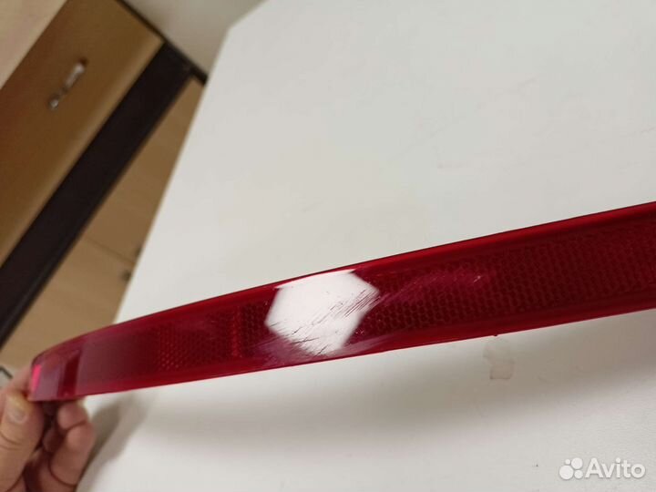 Отражатель в бампер задний правый hyundai elantra