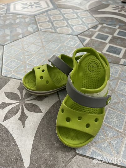 Сандалии crocs c8