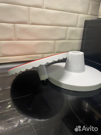 Тортовница на ножке