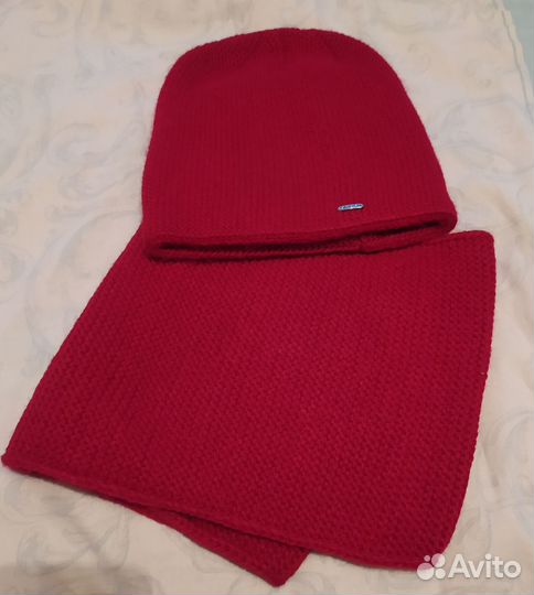 Шапка со снудом женская