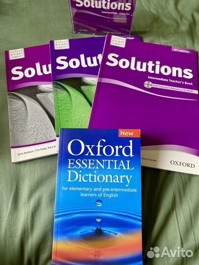 Уч.мет.ком.Solutions Intermediate+подарок словарь