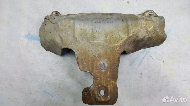 Тепловой экран выпускного коллектора Ford Mondeo 4