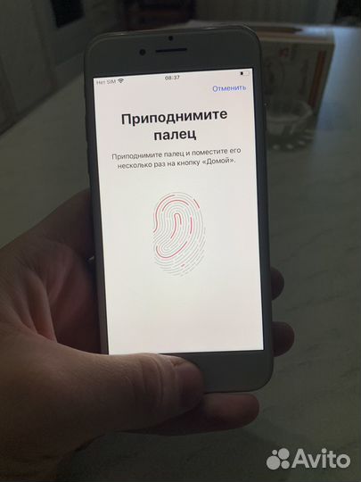 iPhone 8, 64 ГБ