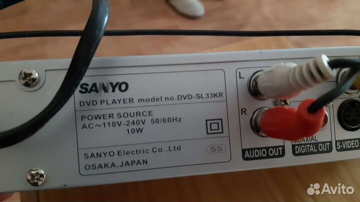 DVD плеер sanyo