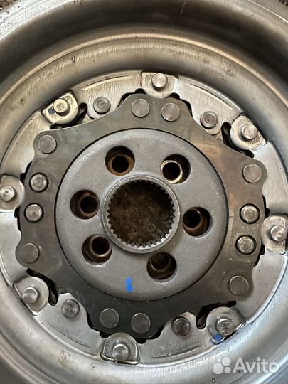 Маховик 03C 105 266 F