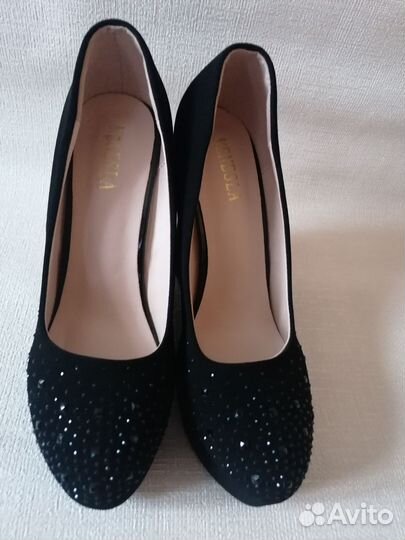 Новые Нарядные Туфли Со Стразами 39-40