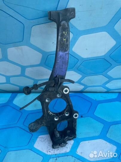 Кулак поворотный передний правый 8K0407254AB