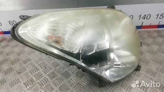 Фара правая toyota corolla verso 2 (6BR12MU01)
