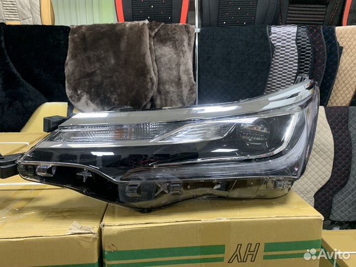 Фара линзовая Toyota Corolla E180 рестйлинг