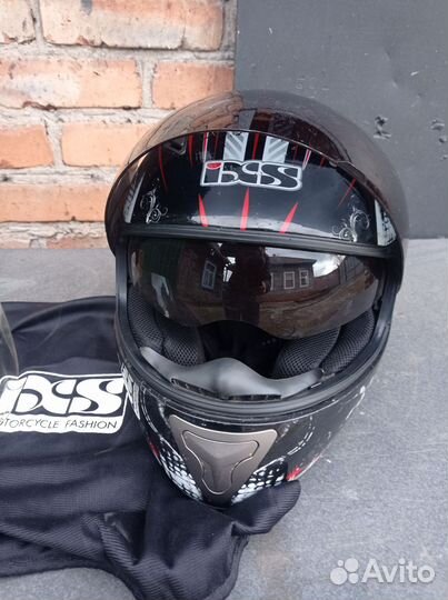 Горнолыжный шлем