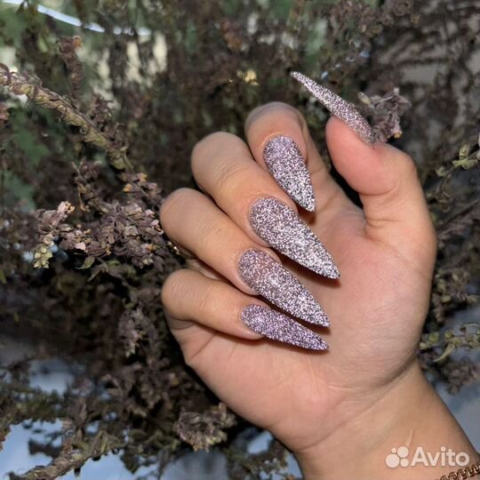 Мастер маникюра и педикюра