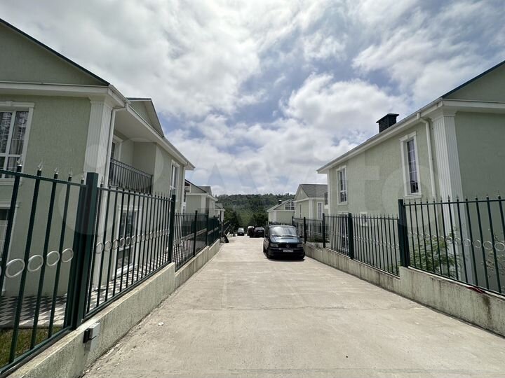 Коттедж 141 м² на участке 3 сот.