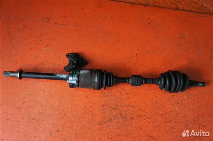 Привод передний правый Nissan Bluebird EU14 SR18DE