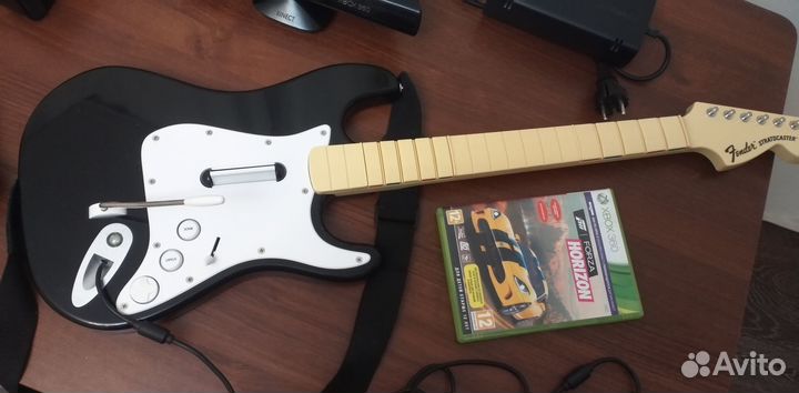 Xbox 360E 256гб прошита + гитара