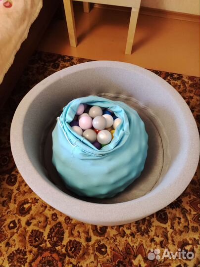 Детский сухой бассейн с шариками