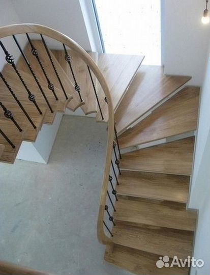 Лестница на металлокаркасе / изготовление лестниц