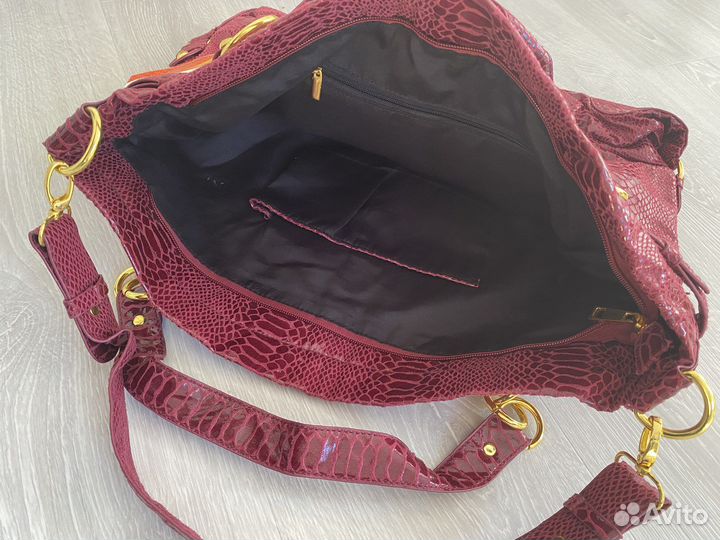 Большая удобная сумка