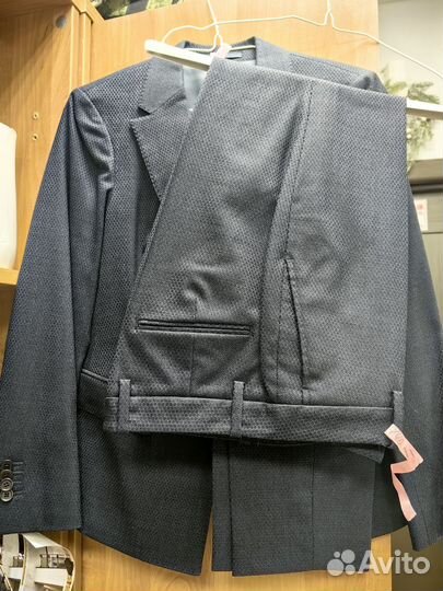 Брючный костюм женский 42 44