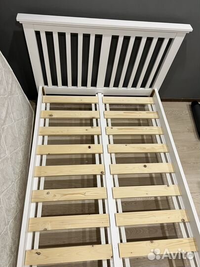 Кровать с матрасом 1200х2000