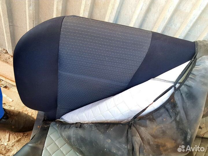 Задний ряд сидений Hyundai Getz