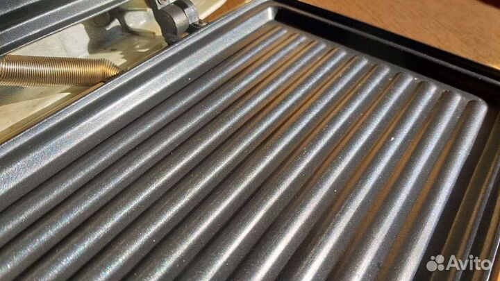 Сэндвичница/бутербродница StarWind