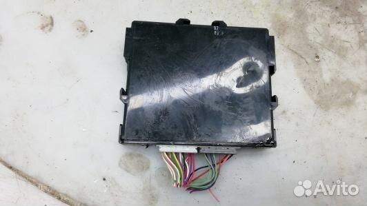 Блок управления toyota avensis T27 (86P23NC03)